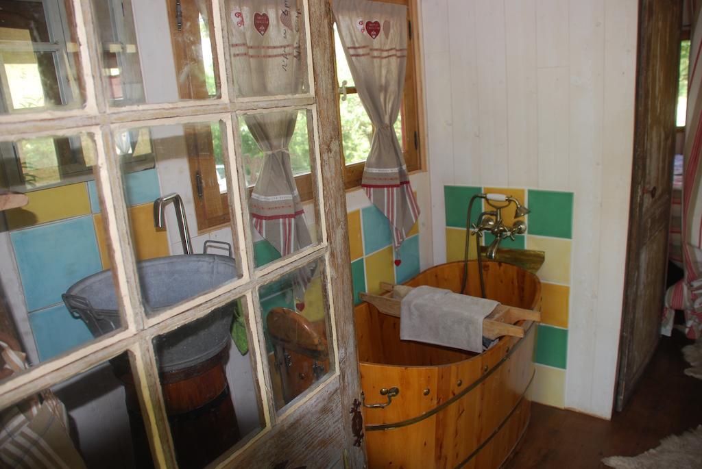Maison D'Hotes Ainsi Soie T-Il Combovin Phòng bức ảnh